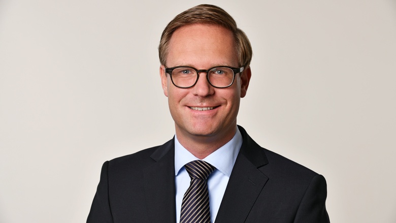 Dr. Michael Metten Dr. Michael Metten