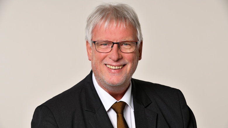 Wolfgang Büscher