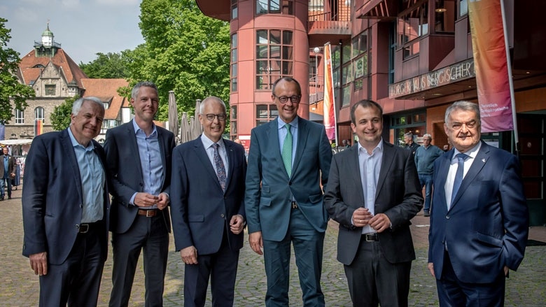 Deppe, Hartmann, Tebroke, Merz, Lucke, Reul
