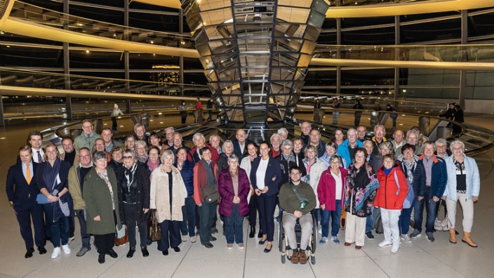 Caroline Besbachs erste Besuchergruppe in Berlin