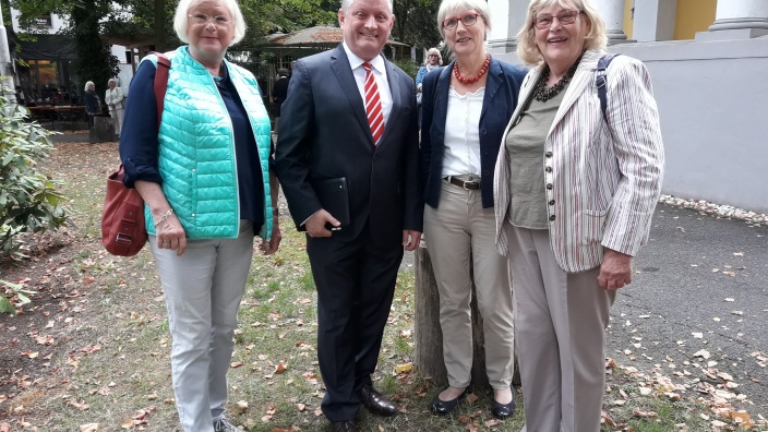 Margarethe Iversen (stellvertretende Landesvorsitzende EAK), Elke Lehnert (CDU Ratsmitglied, Hermann Gröhe (MdB), Birgit Fort (Kreisvorsitzende EAK)