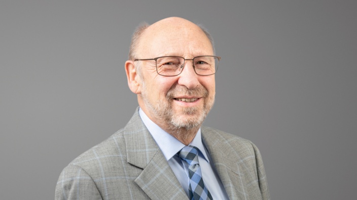 Dr. Hartmut Schepanski