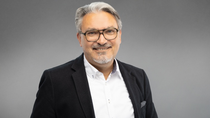 Michael Schneider